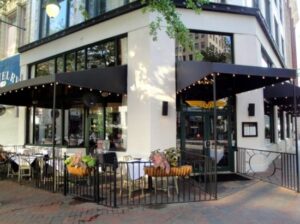 Flight Restaurant and Wine Bar