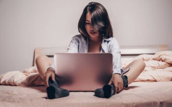 Best Sexting Ideas & Examples: How Does it Work