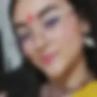 Bianca, 23