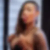 Jasmine, 32
