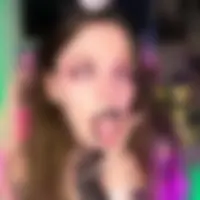 Zoe, 29