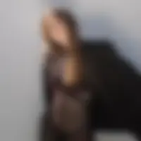 Hailey, 21
