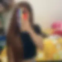 Amelia, 32
