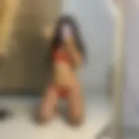 Yue, 27