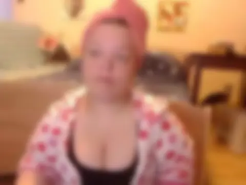 Daphne, 29