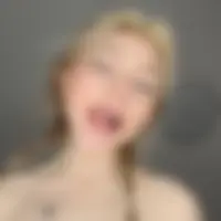 Alice, 20
